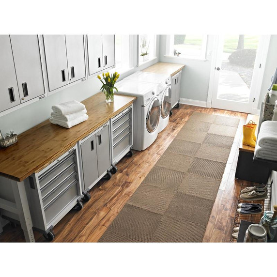 Gladiator® 30" (76.2 cm) Solid Shelf GAWA30SFRG