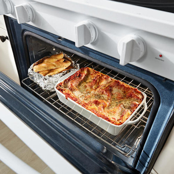 Whirlpool® 30-inch Smart Electric Range with Air Cooking Technology, WipeClean™ Coating, Steam/Self Cleaning, Rapid Preheat 5.3 CuFt Capacity YWFES7530RW