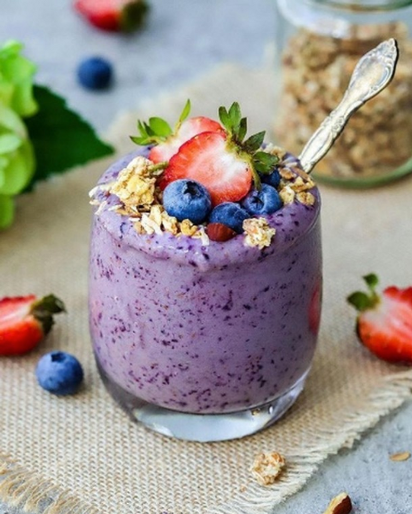 Blueberry Maca Muscle Building Smoothie