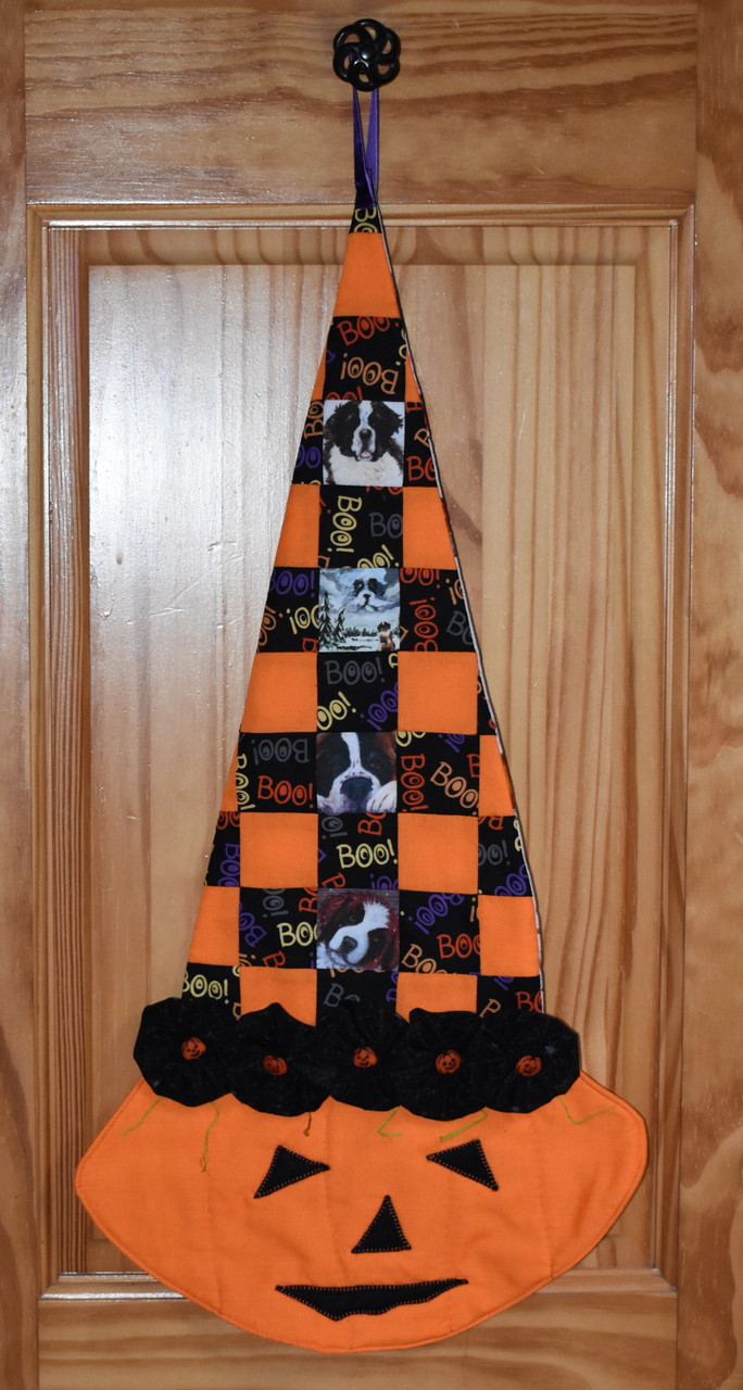 quemado Un fiel Arancel Quilted/Handmade Halloween wall hanging "Autumn and Halloween Saint Bernard  Dog pictures " By Dawn Johnson - Amy Bolin's Far Out! Art