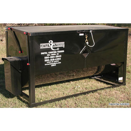 3C CATTLE - 1500# CUBE FEEDER (includes wiring harness/controller)