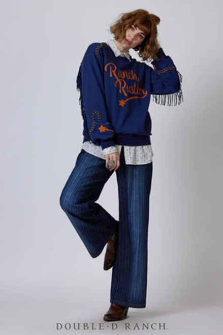 IF ONLY ALL SWEATSHIRTS WERE THIS STYLISH.
Comfort and cool come together in this statement sweatshirt. The traditional crewneck silhouette make the embellishments all the more unexpected, including silver studding and wrist-to-wrist fringe. The bold blue is perfectly paired with its complementary color, a rich orange, for vintage varsity-style script and accent embroidery.

color: after midnight
content: 80% cotton, 20% poly
embellishments: 
size: S.M.L
fit: loose
style number: T3834
collection: Cowpoke U