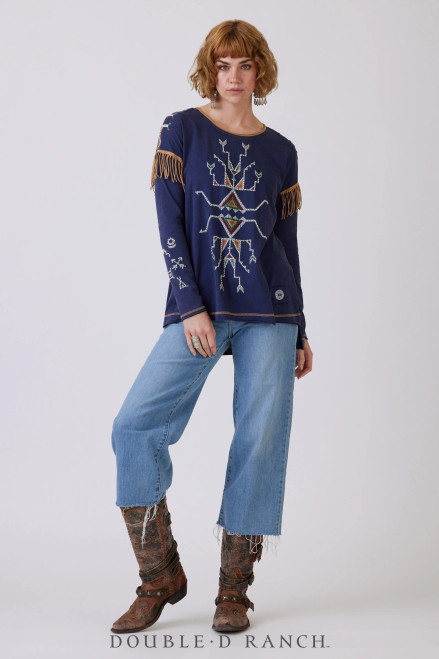 A UNIQUE SPIN ON CASUAL-COOL.
We could live in a classic cotton top, and we are not about to sacrifice cool for comfort! This long-sleeved tee is an easy-to-wear relaxed-fit silhouette embellished with chic Southwestern shapes and symbols, complemented with accents of embroidery and fringe.

color: after midnight
content: 100% cotton 
embellishments: 
size: S, M
fit: relaxed
style number: T3849
collection: Untamed
delivery: in stock
