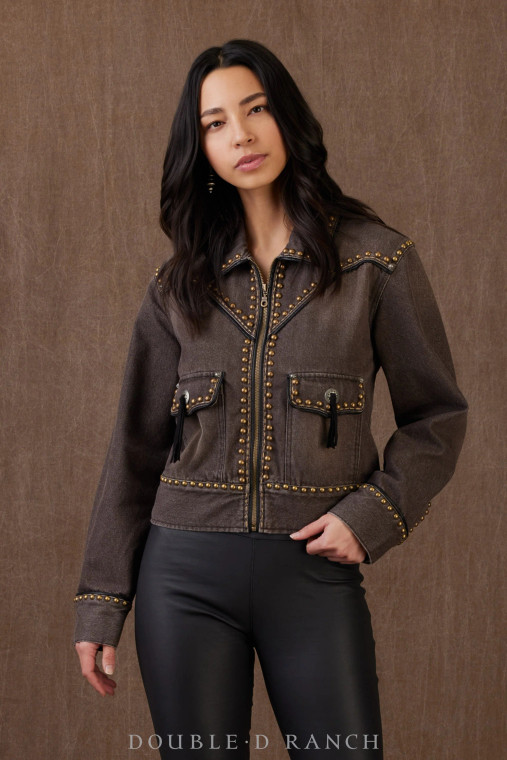 LIGHTER THAN LEATHER, JUST AS LOVABLE!
You’re going to fall in love with this lightweight alternative to the leather biker. It’s got a similar squared silhouette, studded trim, and some awesome embroidery – plus those cool concho tassels on the flap-front pockets – but it’s a chic tobacco-hued cotton blend that wears like a denim!

color: tobacco
content: 85% cotton, 10% rayon, 5% poly
embellishments: custom DD button, contrast stitching, embroidery
fit: relaxed boxy trucker fit, length top of hip
style number: C3362
collection: Wide Open Trails
in stock