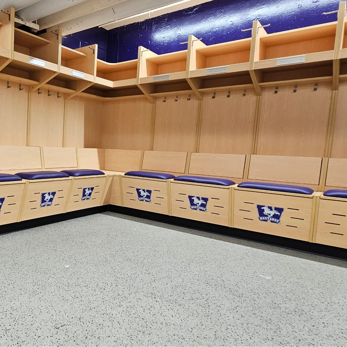 x200 Complete Hockey Locker xHockeyProducts.com USA