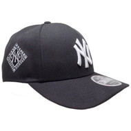 Fitted vs. Snapback: Understanding Cap Fit Engineering