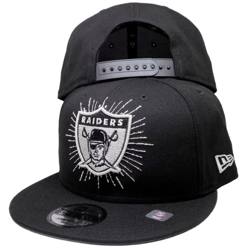 Las Vegas Raiders New Era Metallic Logo 9Fifty Snapback - Black, Silver, Gray