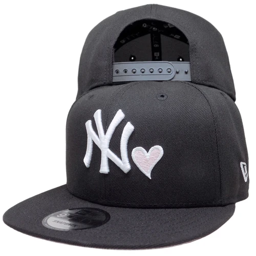 New York Yankees 09 WS Heart Custom 9Fifty Snapback - Black, White, Pink