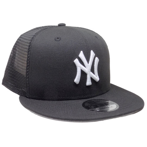 New York Yankees Evergreen 9FIFTY Trucker Snapback – Black, White, Gray