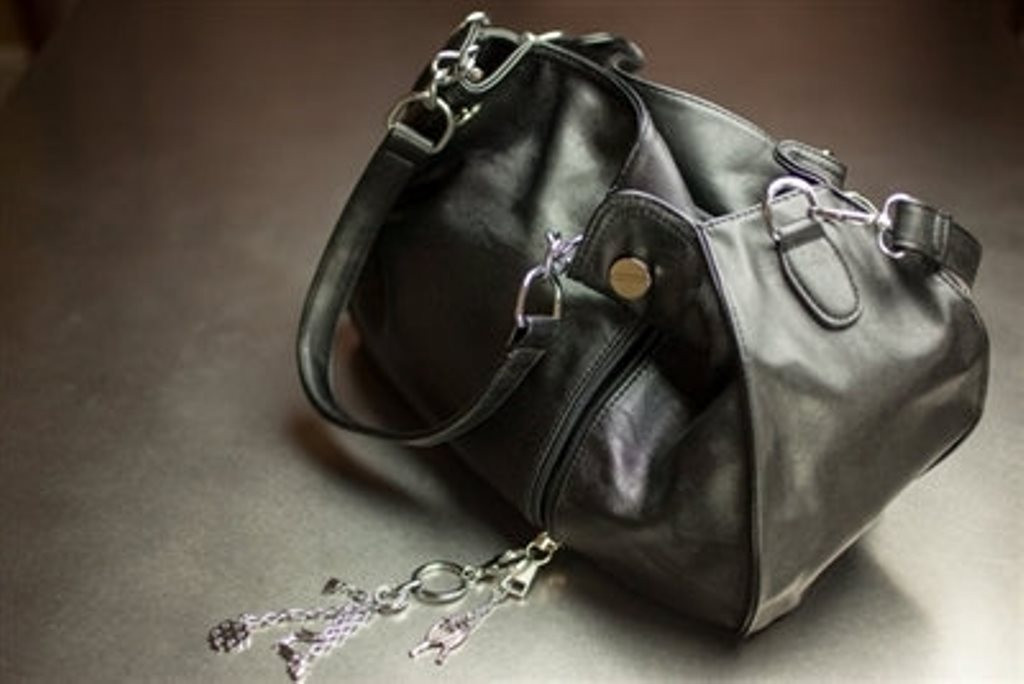 Buy our Urban Moxy Sharon Concealment, Gun purse Tote. Free shipping