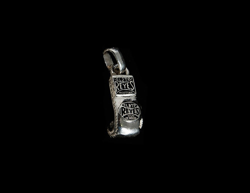Cleto Reyes Left Hand Silver Pendant