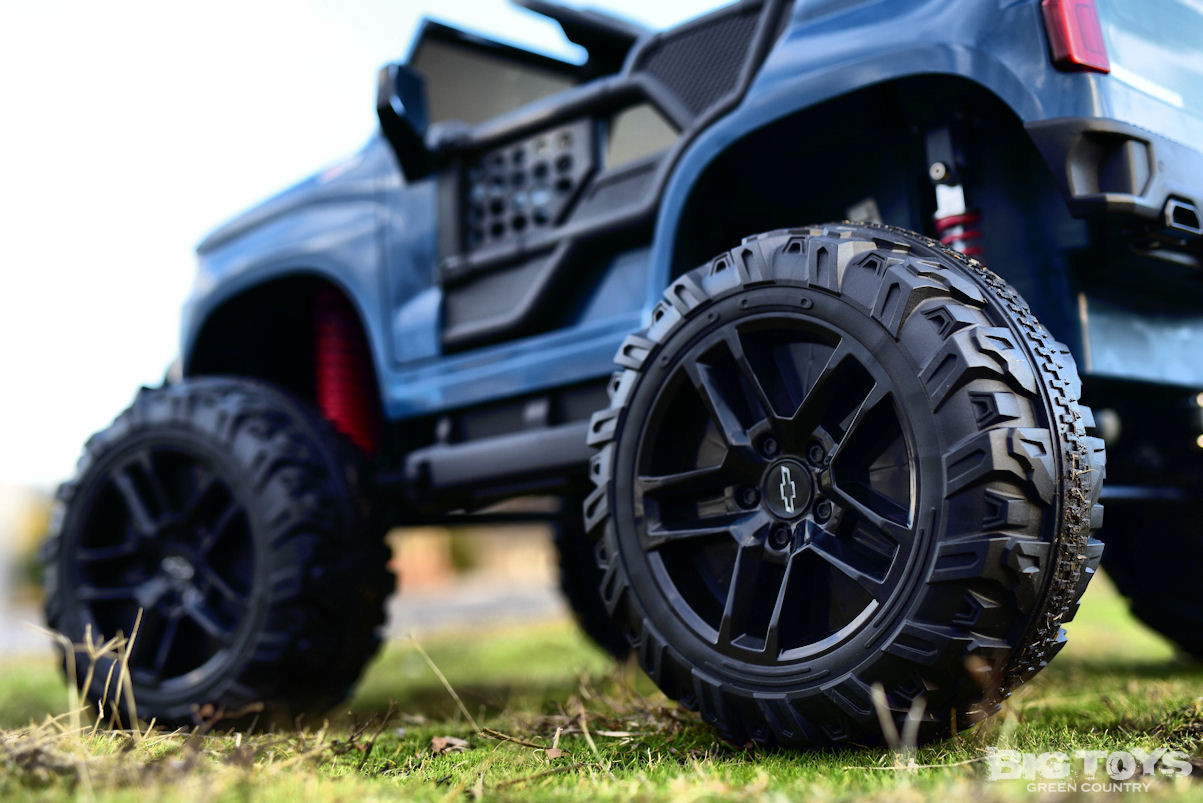 Lifted Power Wheels Trucknull