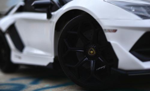 24v Drift Lamborghini Ride On Car w/ Parental Remote & Drift Tires - White