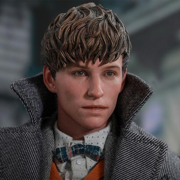 Monkey Depot - Hot Toys Fantastic Beasts Newt Scamander (904194)