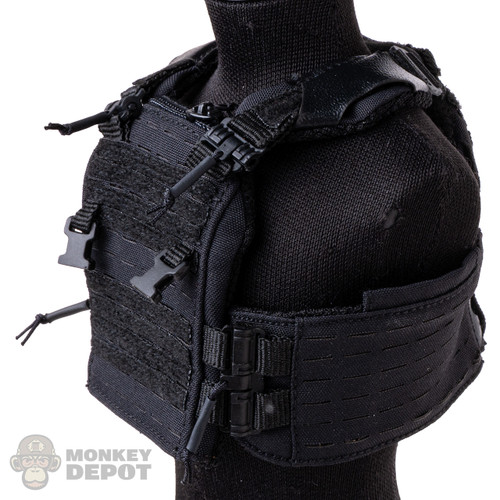 Vest: Easy & Simple Strandhogg v3 SAPI Cut Plate Carrier