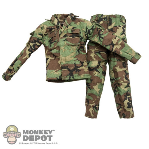 Uniform: DamToys Woodland Camo