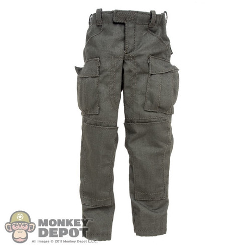 Pants: DamToys Cargo Pants