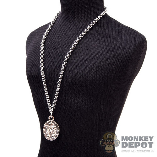 Chain: DamToys Silver Necklace w/Pendant