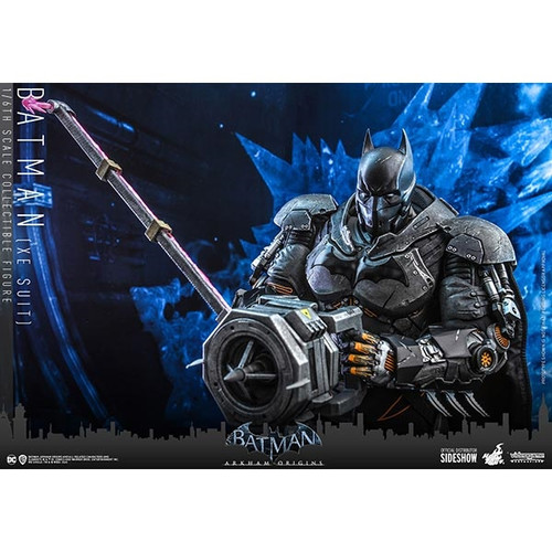 Boxed Figure: Hot Toys Batman (XE Suit) (VGM52)