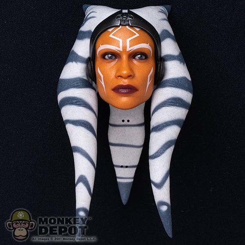 Head: Hot Toys Ahsoka Tano w/ Movable Eyes