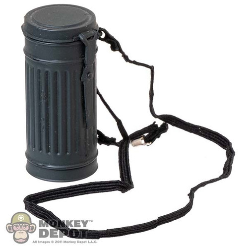Pre-Owned Pit: As Is German WWII Green Canister w/ Molded Pouch (PPAI0331)