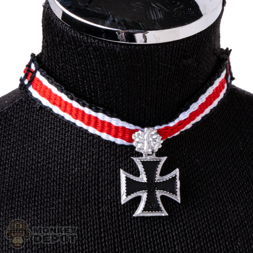 Insignia: DiD WWII German Knight's Cross of the Iron Cross w/ Oak Leaves
