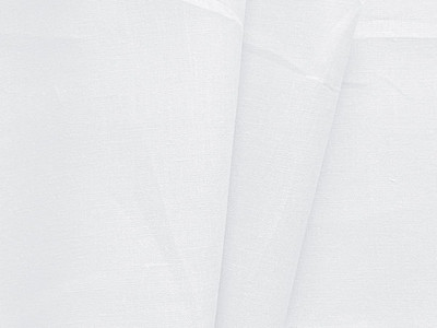 Linen is made from flax fibers, making it completely natural and biodegradable.
It is lightweight yet strong, often lasting longer than cotton.
Handkerchief Linen is breathable, keeping the body cool even in hot weather.
It naturally resists bacteria and mold.
Common uses include apparel like shirts, dresses, and suits; home goods such as bed sheets, tablecloths, curtains, and towels, shop now.
Shop now and learn more about high-quality linen fabric for clothing and home décor at Fabric Fabric.