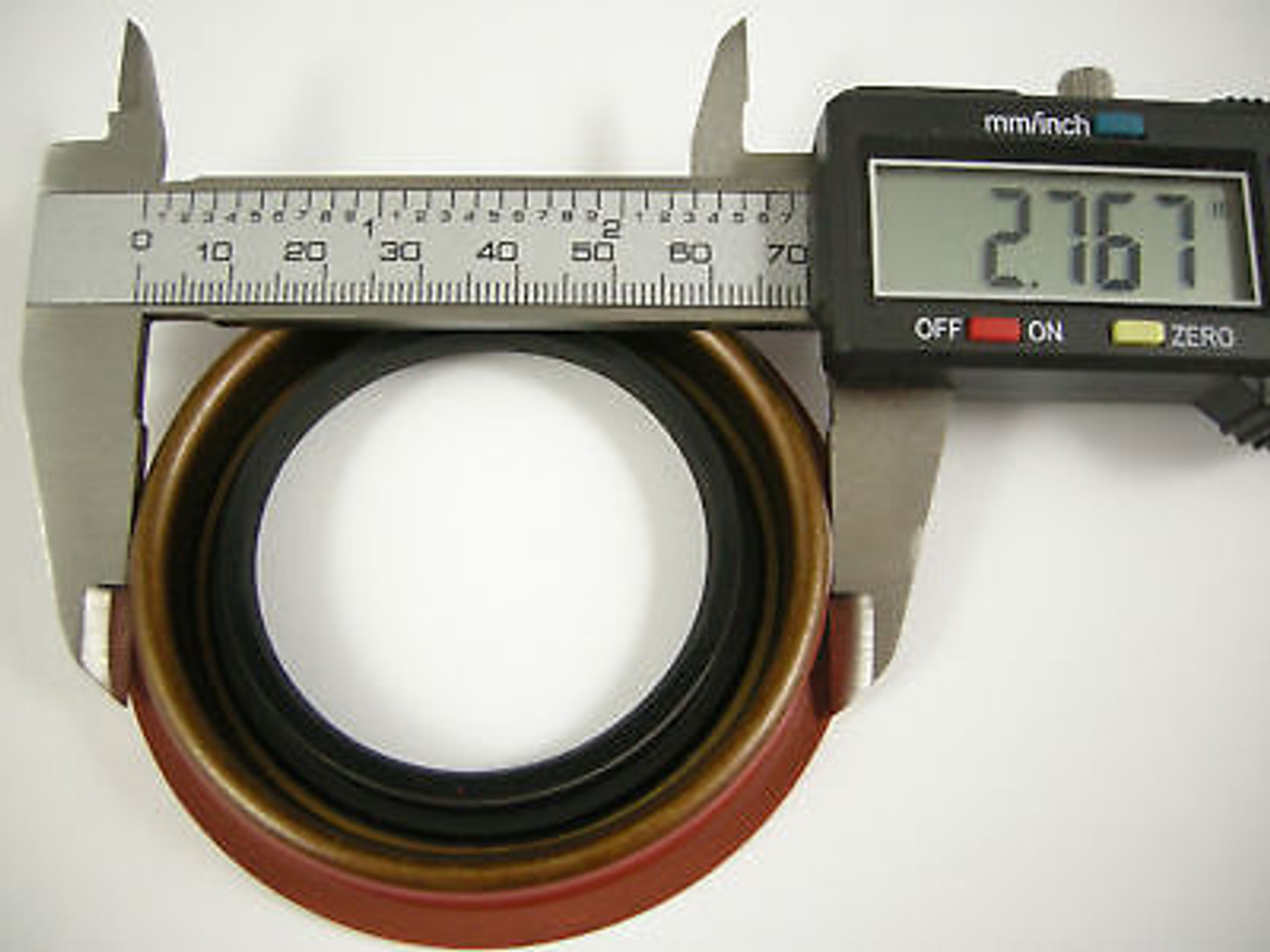 Cast Iron Powerglide Transmission Front Pump Seal 19531962