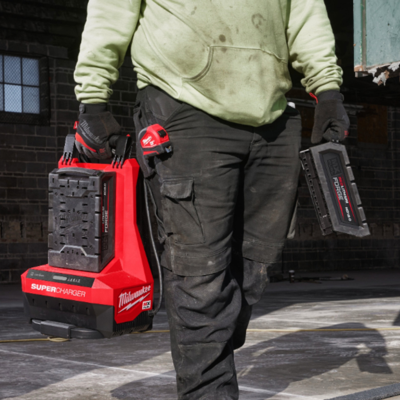 Milwaukee MXF SC Super Fast Charger - Red Stag Materials