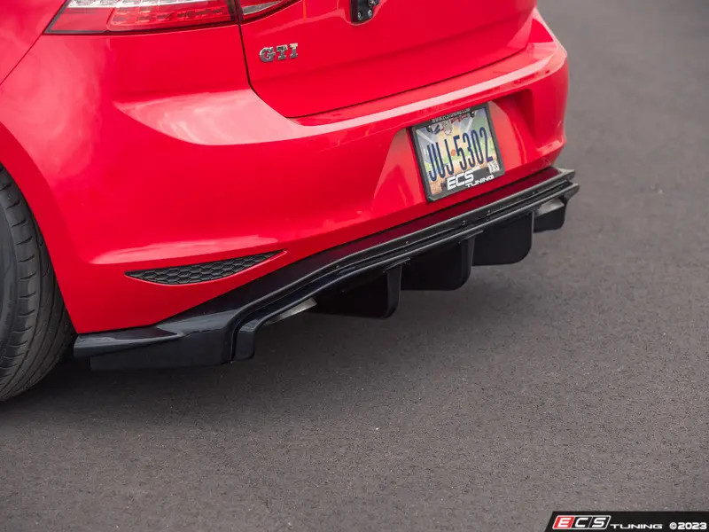 ECS TUNING　ゴルフ7GTI リアディフューザー ECS Tuning MK7 GTI Functional Aerodynamic Rear Diffuser Kit