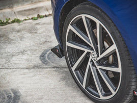 Maxton Design Black + Gloss Flaps Maxton Racing Rear Side Splitters + Flaps VW Golf 7 R Facelift (2017-2020)