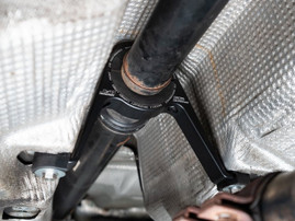 JXB Driveshaft Carrier - B8 A4/S4/RS4/A5/S5/RS5 w/0B5/0B6/0BK - Track Bushings