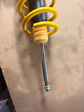 KW DDC -Plug & Play- Coilovers - Golf Mk8 and Mk8.5 'R' - PAINT DEFECT