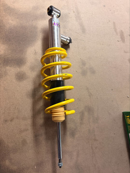 KW DDC -Plug & Play- Coilovers - Golf Mk8 and Mk8.5 'R' - PAINT DEFECT