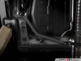 ECS Tuning Rear Chassis Brace Set - Mk7 Golf