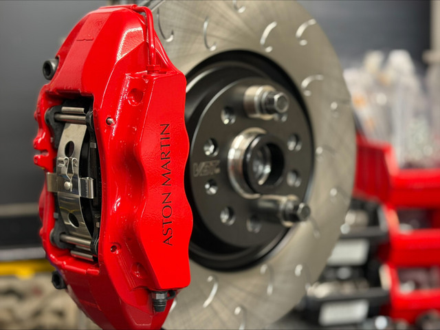 Vagbremtechnic Front Brake Kit - 4 Piston Brembo Caliper - 340x30mm OE 1 Piece Discs - PQ35 / MQB