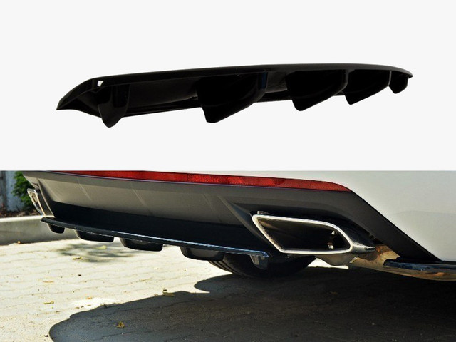 Maxton Design Central Rear Splitter Skoda Octavia VRS MK3/ MK3.5 Hatchback/ Estate - Carbon Look