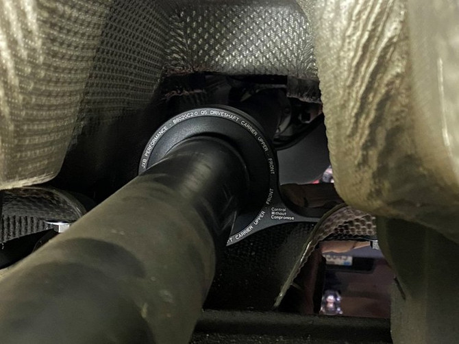 JXB Driveshaft Carrier - B8 Q5/SQ5 - Both Bushings