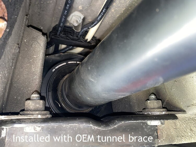 JXB Driveshaft Carrier - Porsche 955 Cayenne/7L Touareg - Street Bushings - With Tunnel Brace