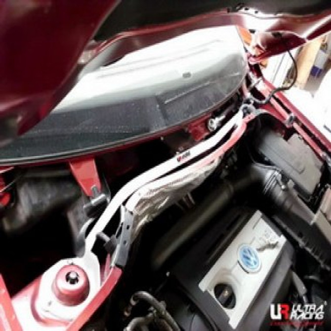 Ultra Racing Front Strut Brace - Q3 2.0 TDI 2011-