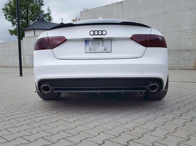 Maxton Design Central Rear Splitter (Vertical Bars) Audi A5 S-line 8T FL Coupe / Sportback - Textured