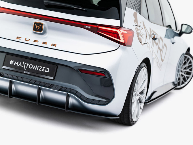 Maxton Design Street PRO Rear Diffuser Cupra Born Mk1