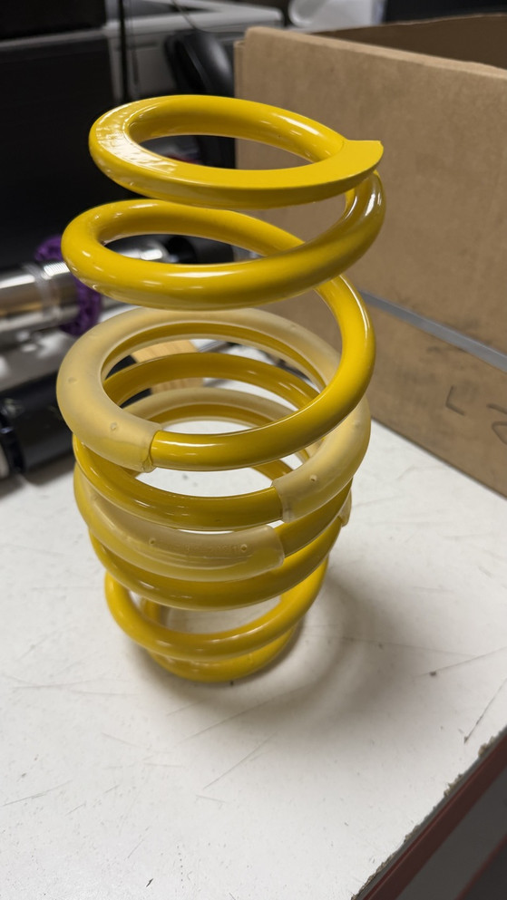 KW DDC -Plug & Play- Coilovers - Golf Mk8 and Mk8.5 'R' - SLIGHT DAMAGE