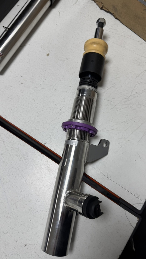 KW DDC -Plug & Play- Coilovers - Golf Mk8 and Mk8.5 'R' - SLIGHT DAMAGE