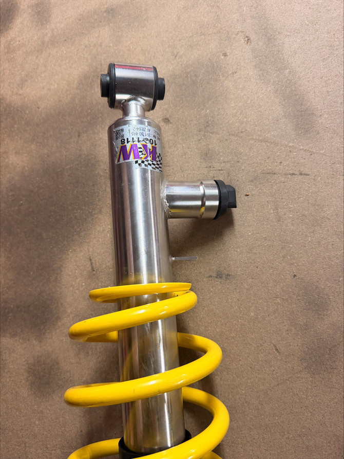 KW DDC -Plug & Play- Coilovers - Golf Mk8 and Mk8.5 'R' - PAINT DEFECT