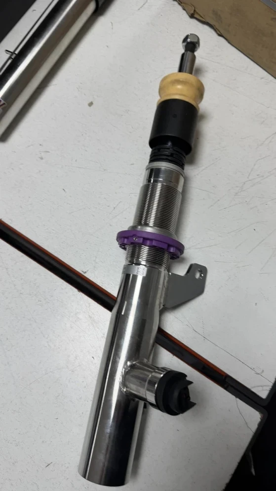 KW DDC -Plug & Play- Coilovers - Golf Mk8 and Mk8.5 'R' - PAINT DEFECT