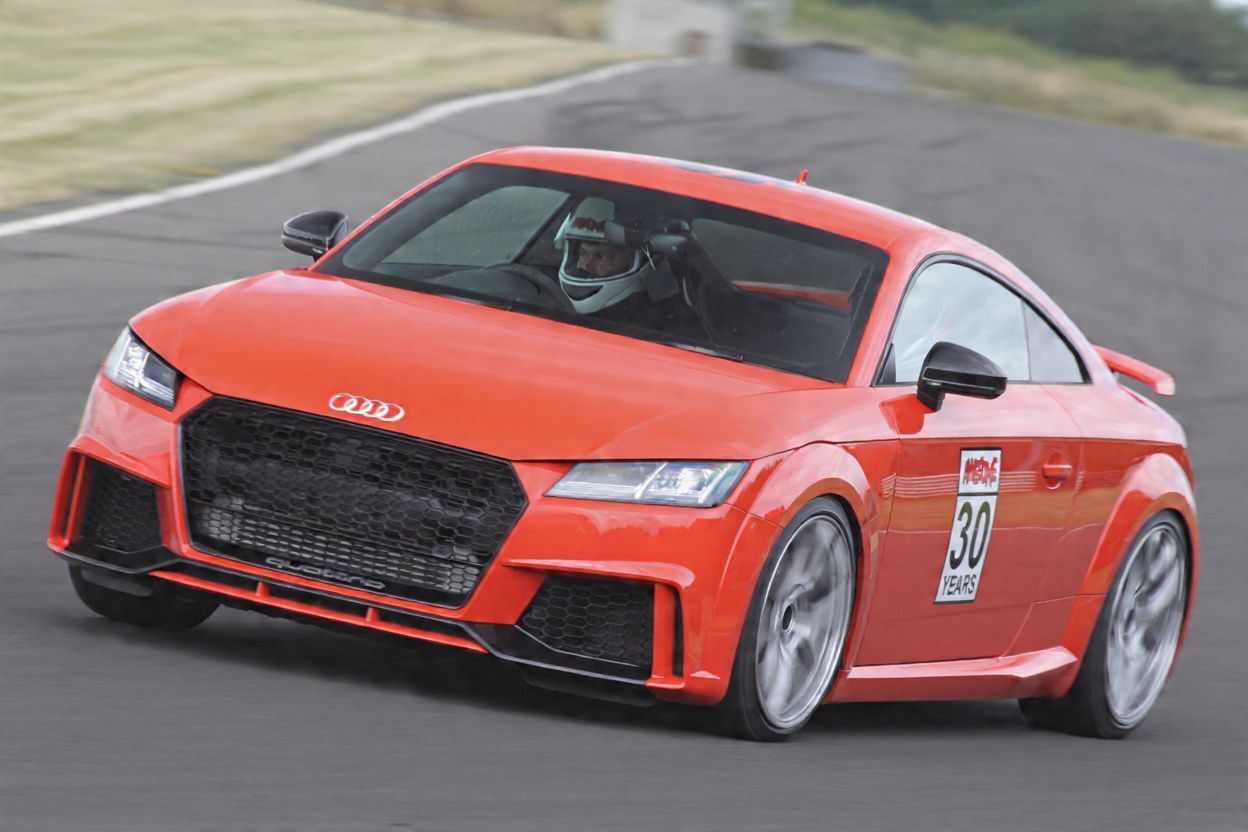 Audi TT RS on the Awesome rolling road for TVS DSG calibration