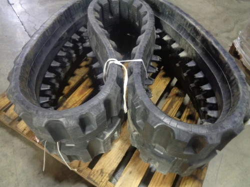 B400x86x56  C-Lug Discounted Rubber Track - SPR16522
