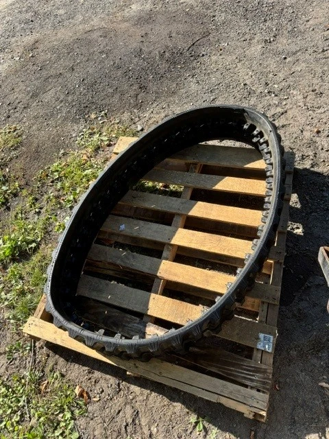 230x72x45 L Lug Discounted Rubber Track