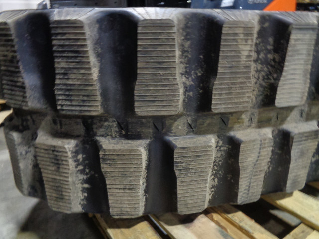 450x71x86 Discounted Rubber Track - SMX16240